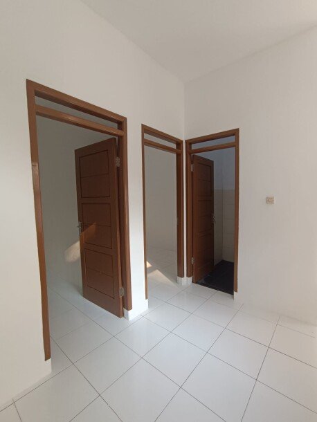 Rumah Pinggir Jalan Bebas Sita, Cicilan Flat di Bandung Timur-7