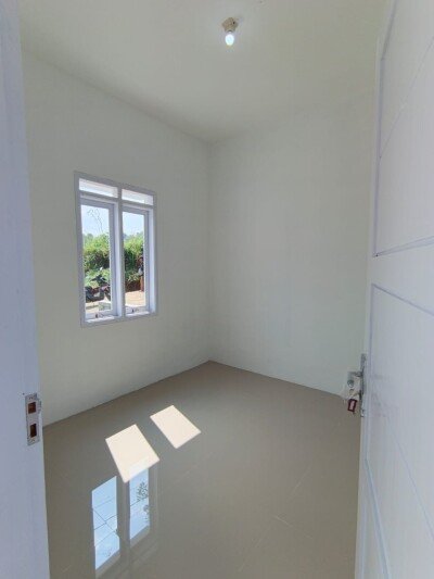 Rumah Lantai Granit Tanpa BI Checking Bandung Timur